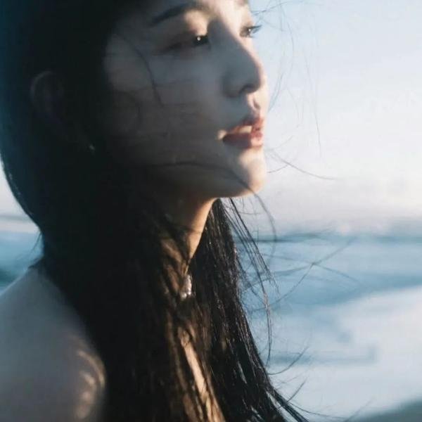 迷离春色芙蓉帐